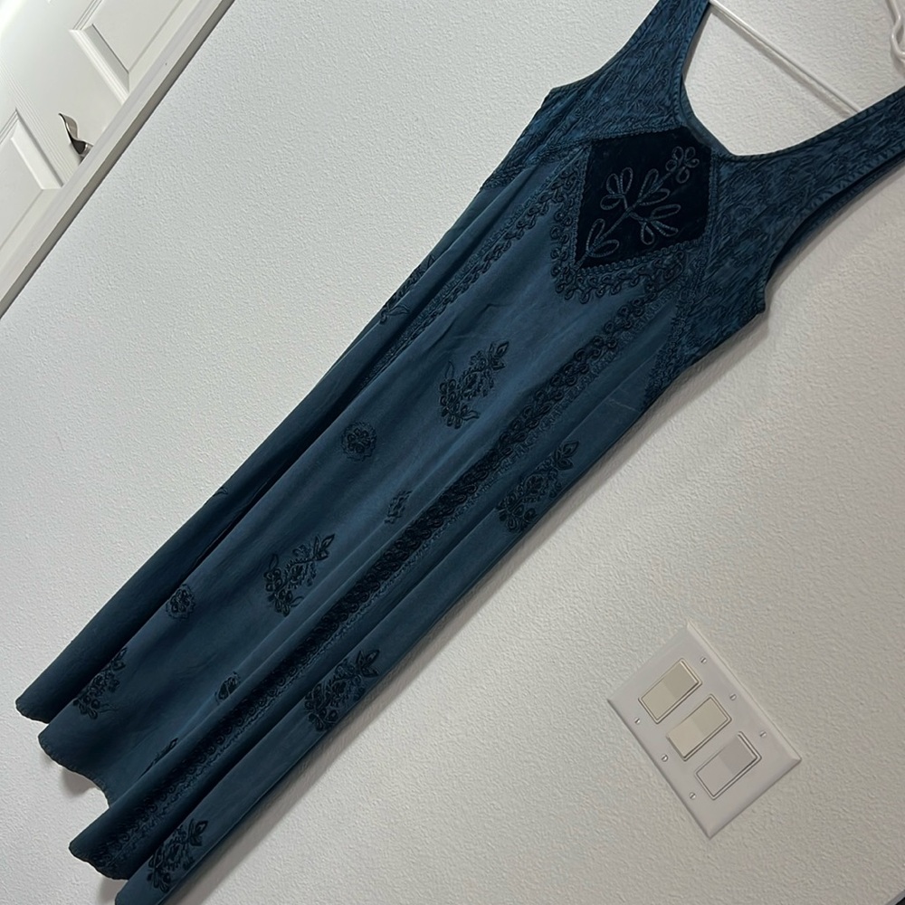 Women’s long dress